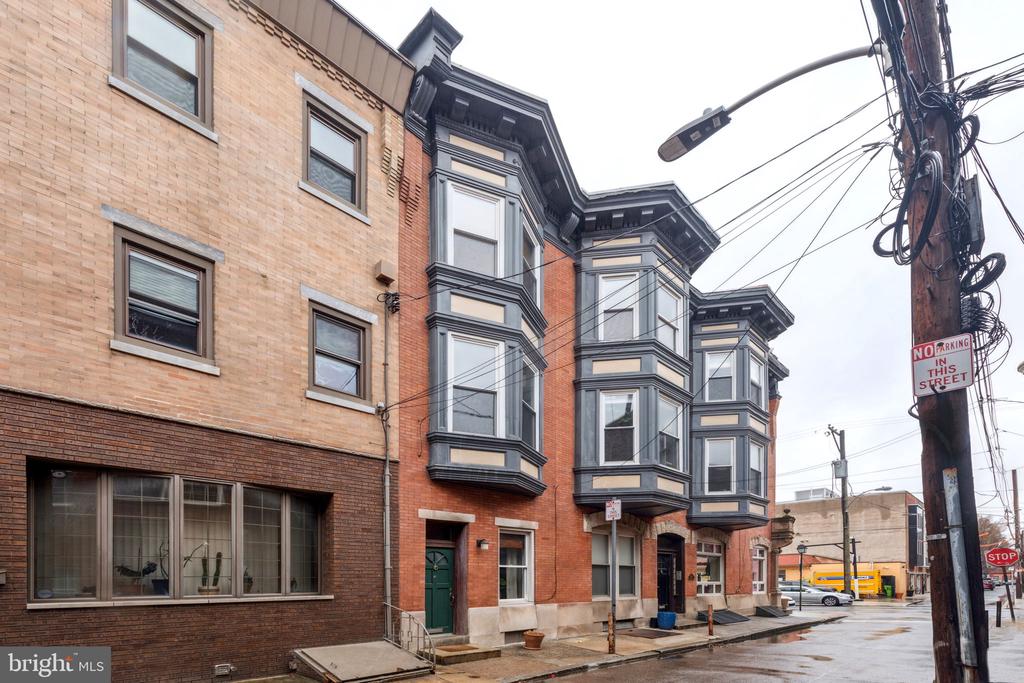 727-29 S 7th St #1f