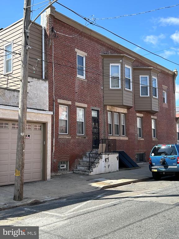 1233 S 23rd St