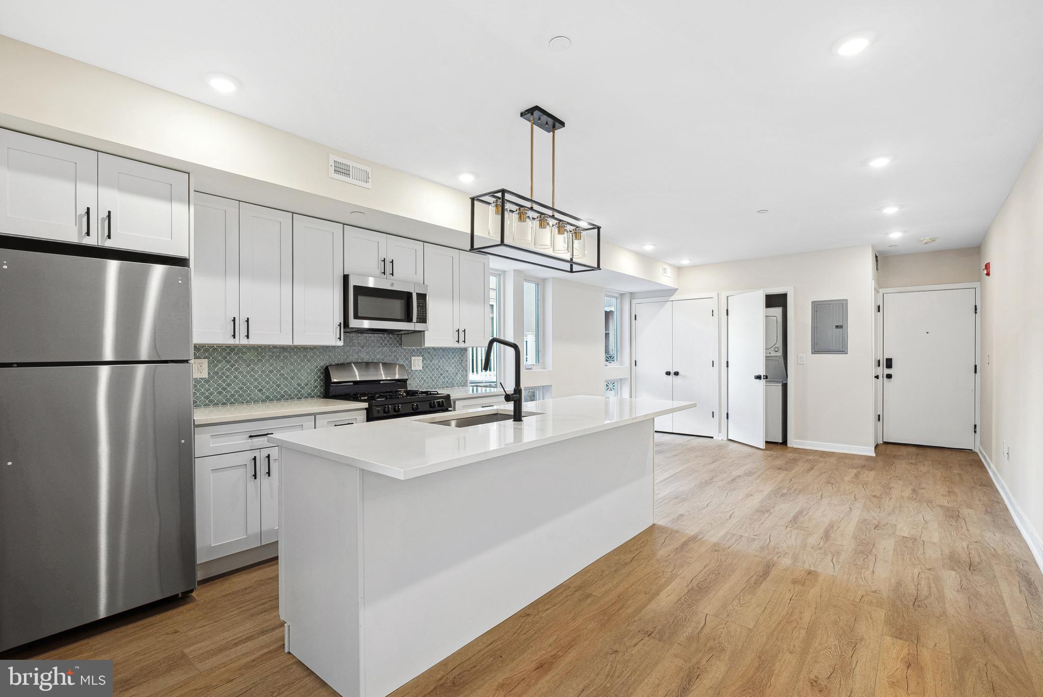 138-40 TASKER ST #3