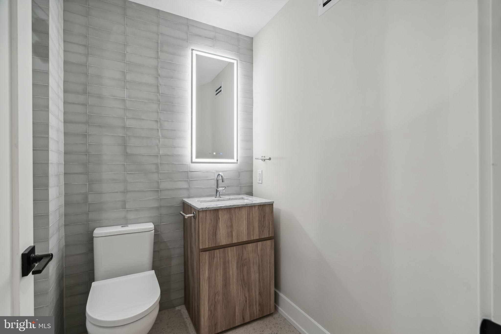 160-64 N 2nd St #601