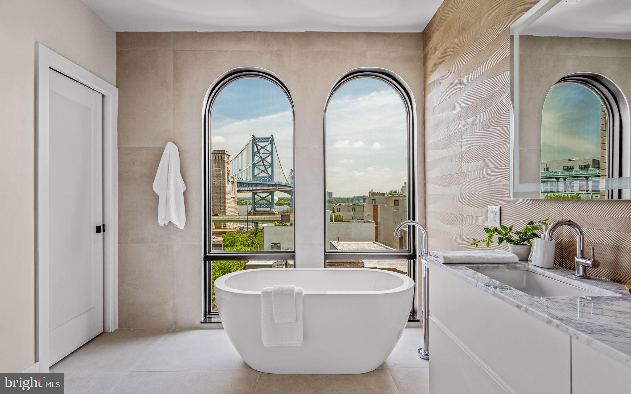 160-64 N 2nd St #601