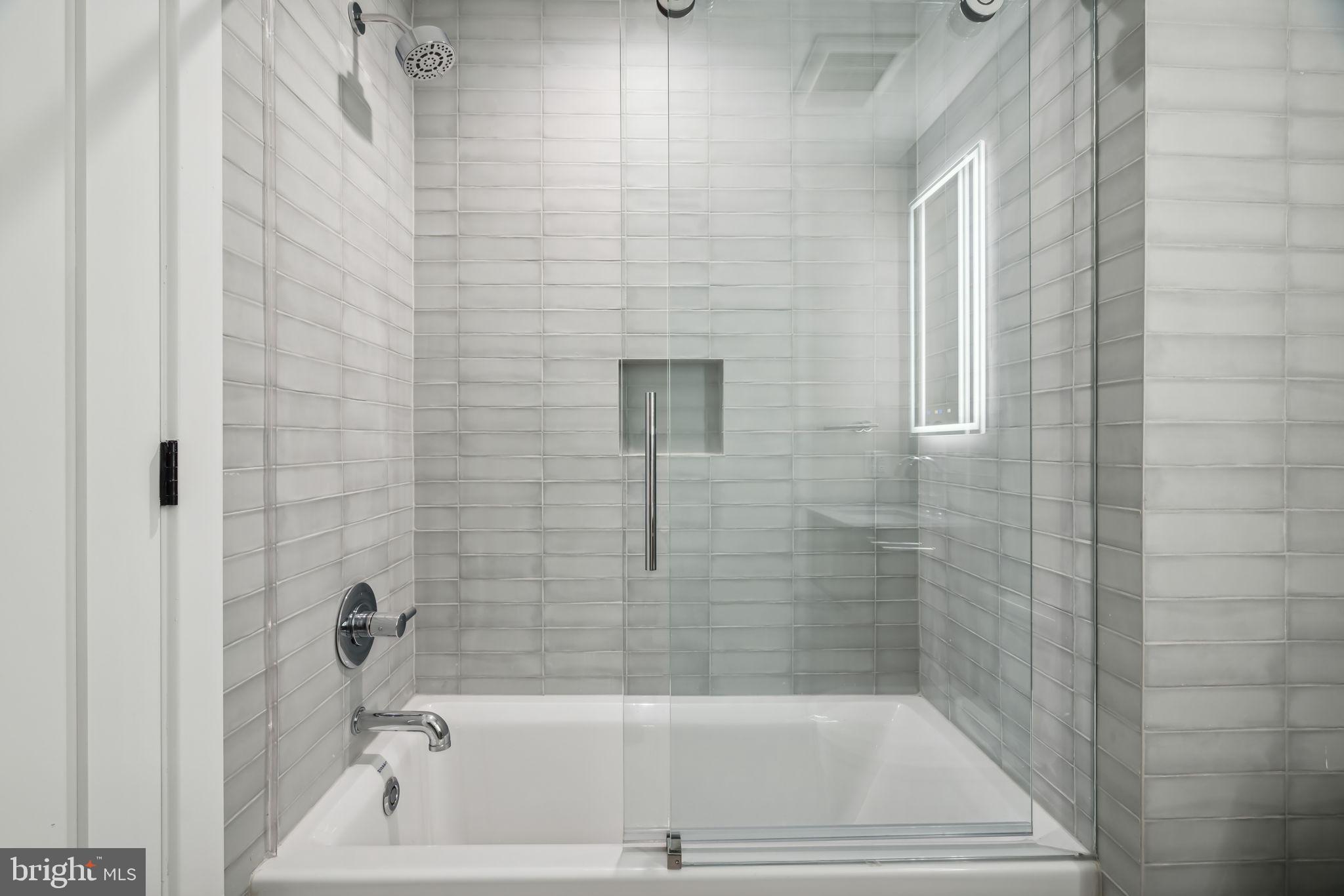 160-64 N 2nd St #601