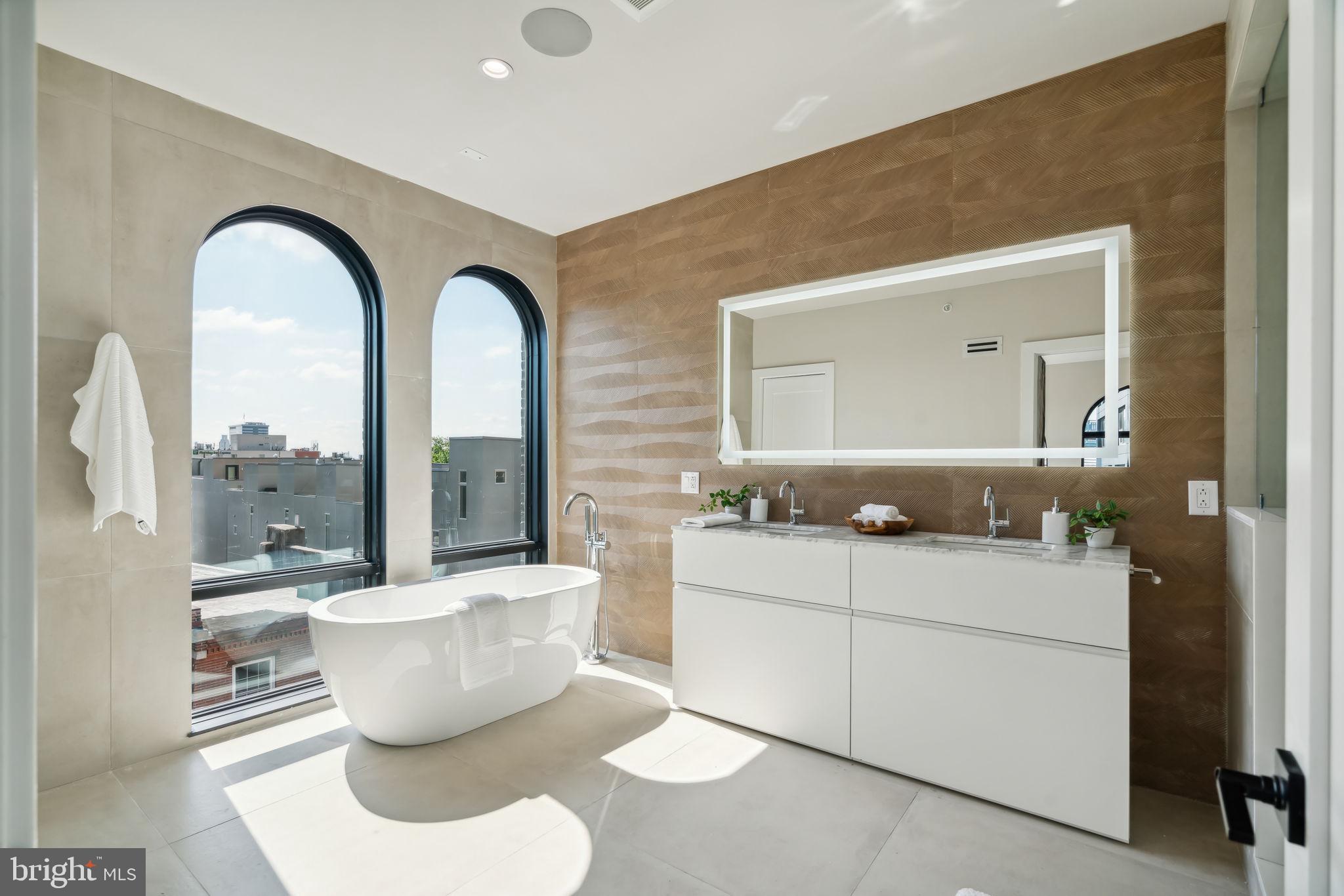 160-64 N 2nd St #601