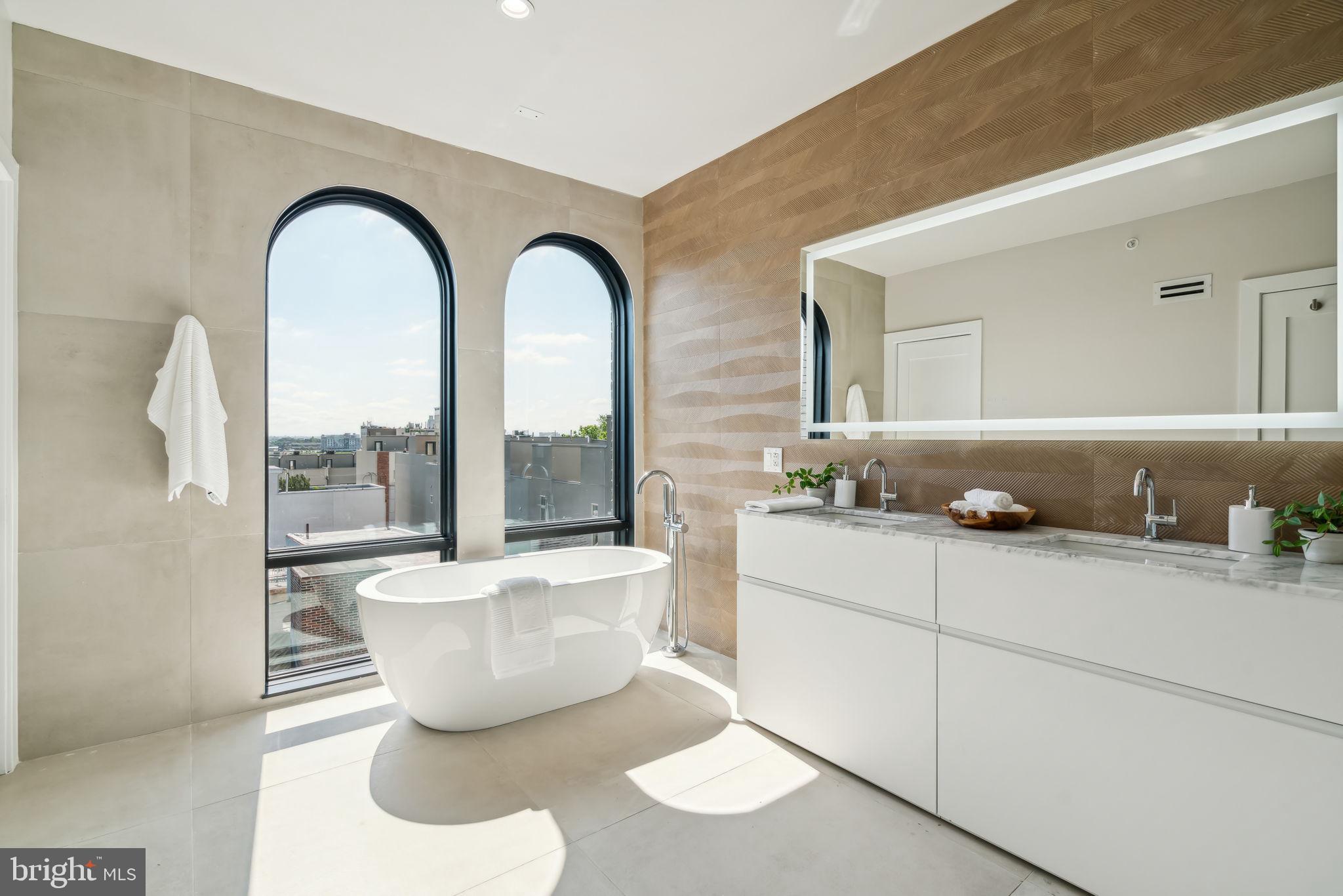 160-64 N 2nd St #601