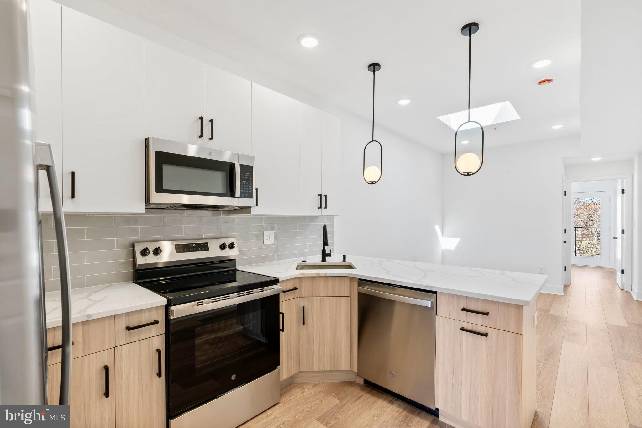 2631 Cecil B Moore Ave