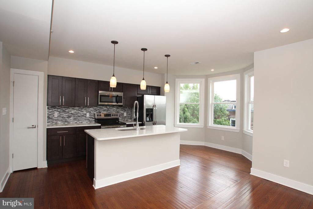 400 S 45TH ST #3D