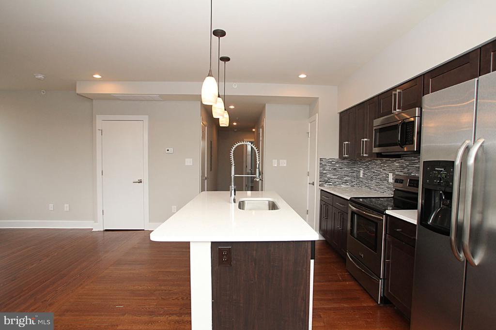 400 S 45TH ST #3D