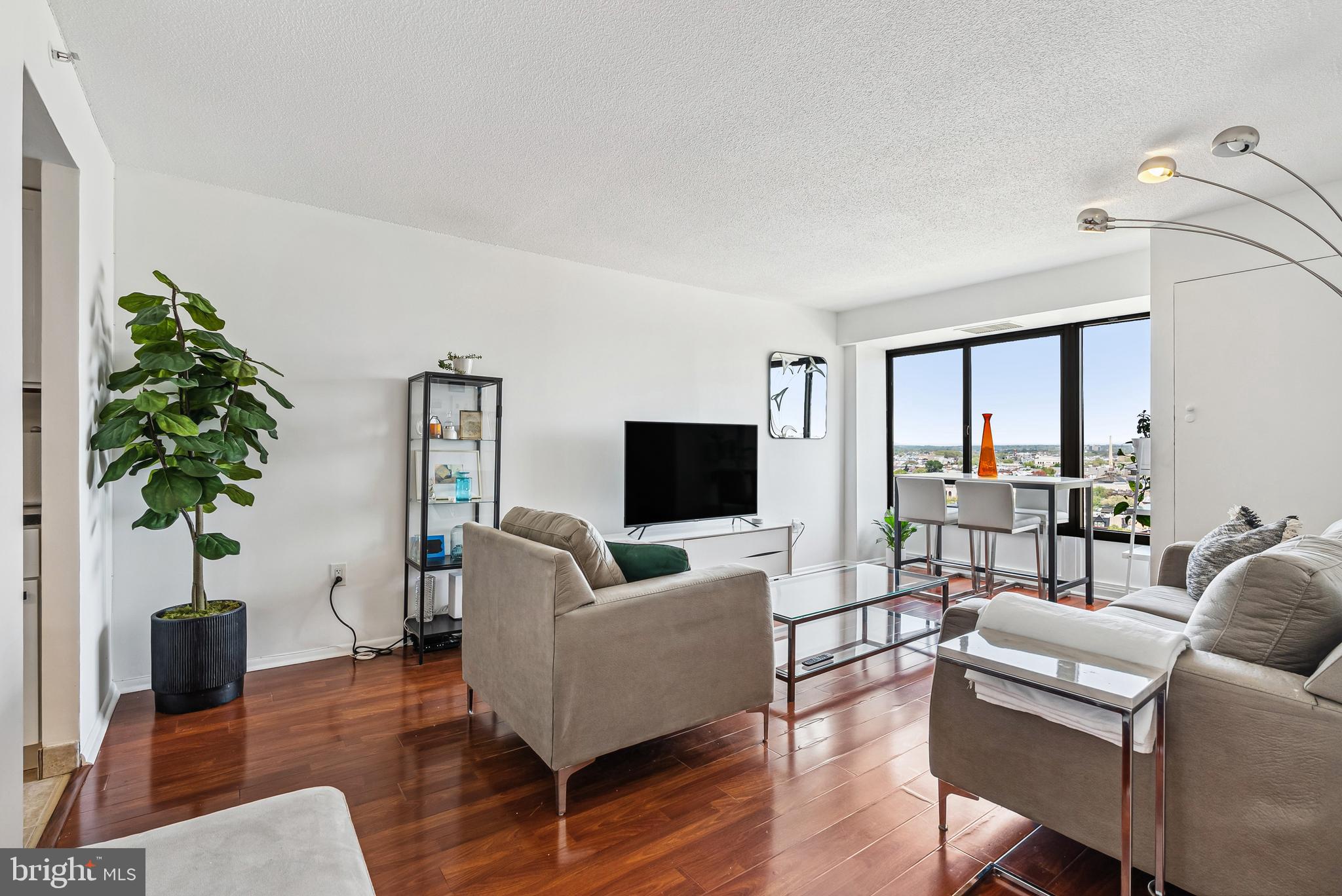 2001 Hamilton St #1825