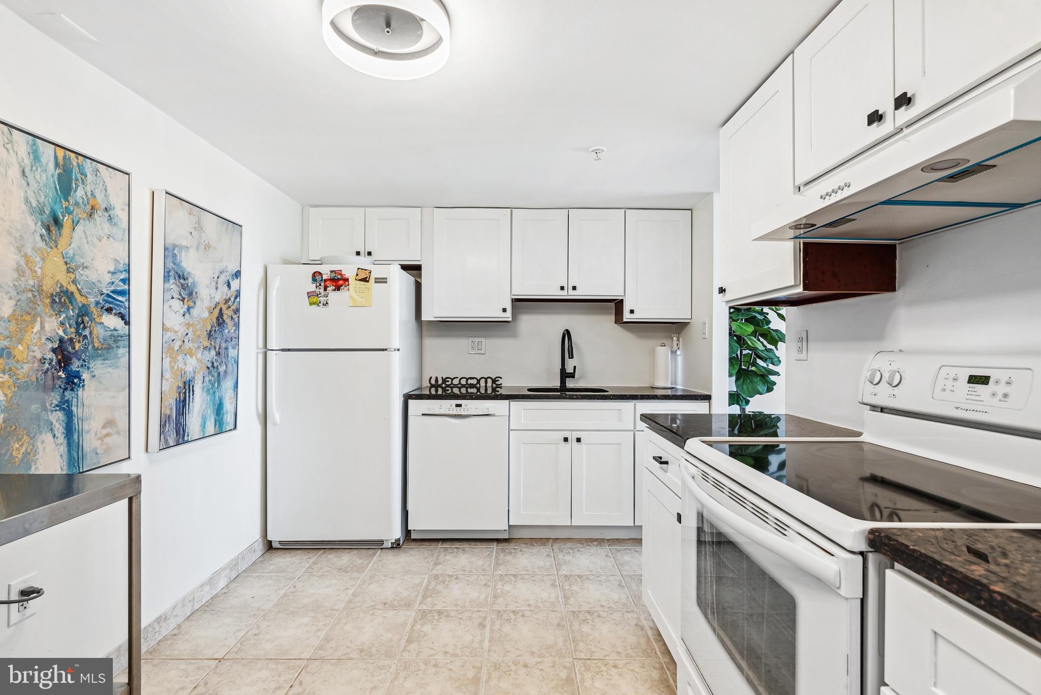 2001 Hamilton St #1825