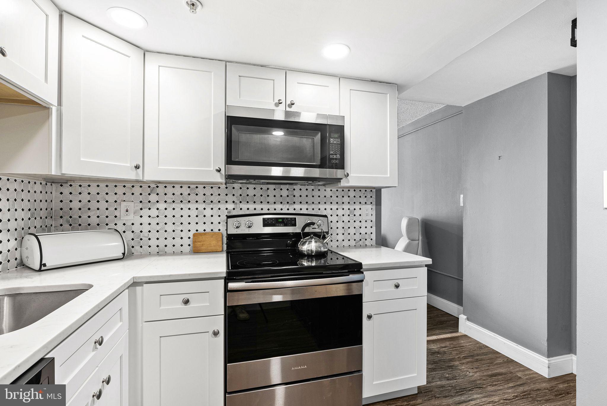 2001 Hamilton St #1222