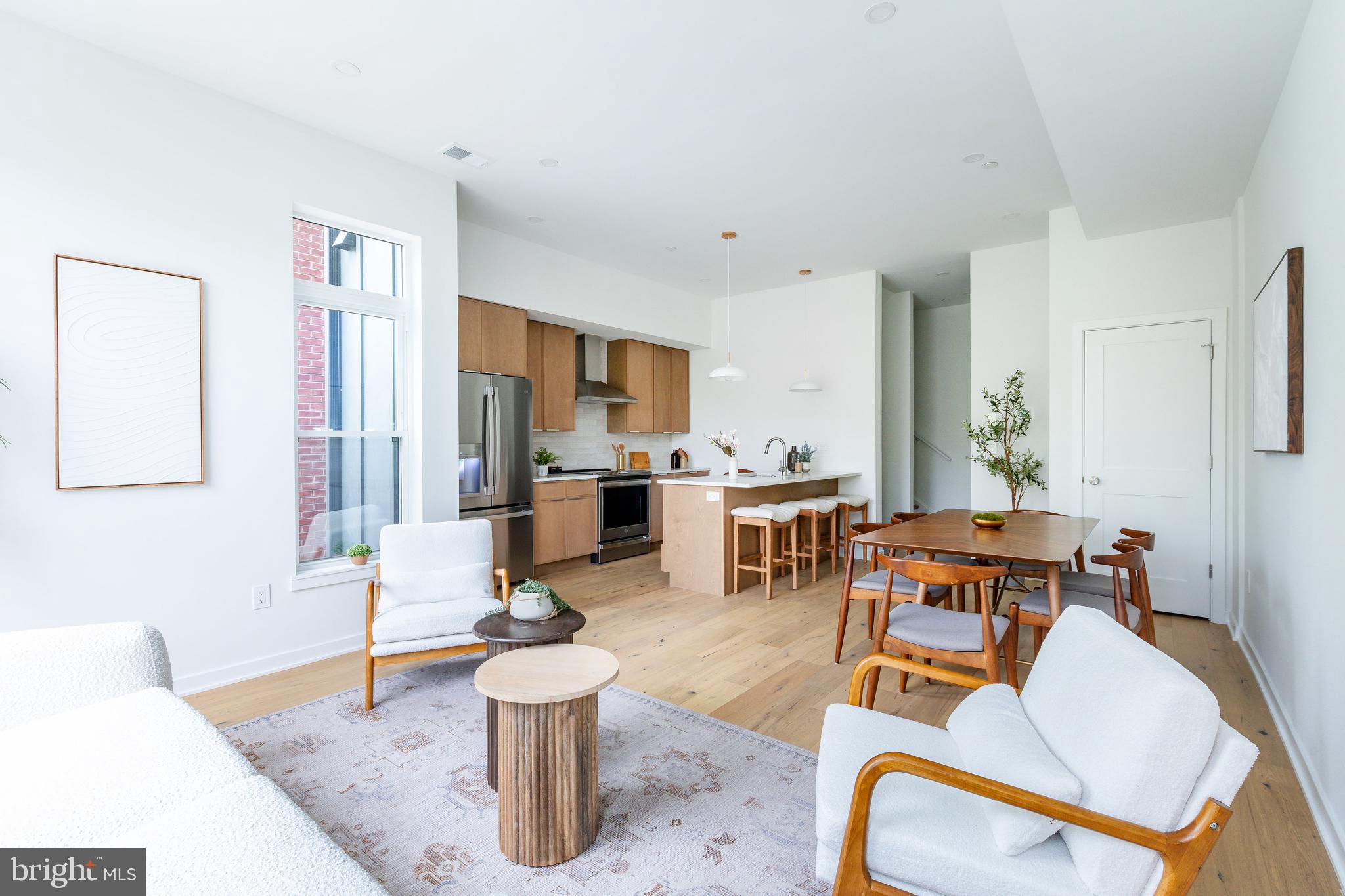 903 Corinthian Ave #C