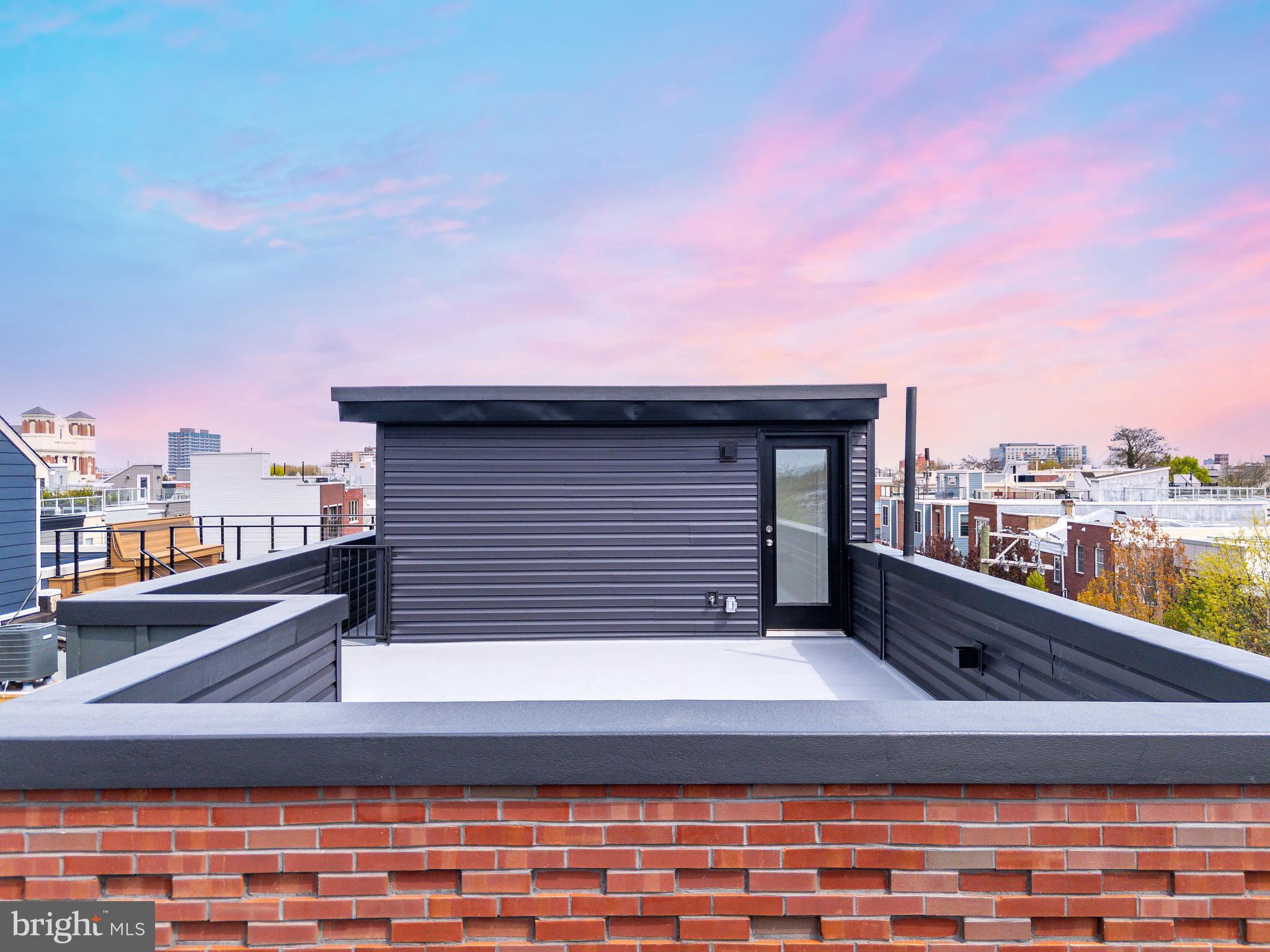 903 Corinthian Ave #C