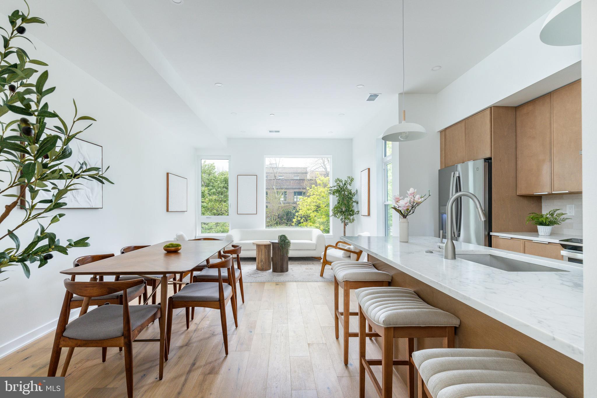 903 Corinthian Ave #C