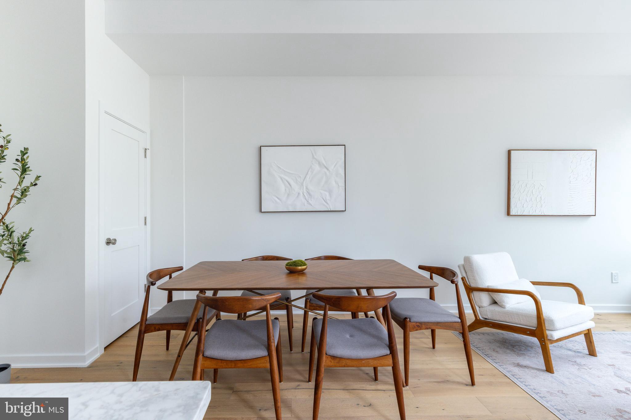 903 Corinthian Ave #C