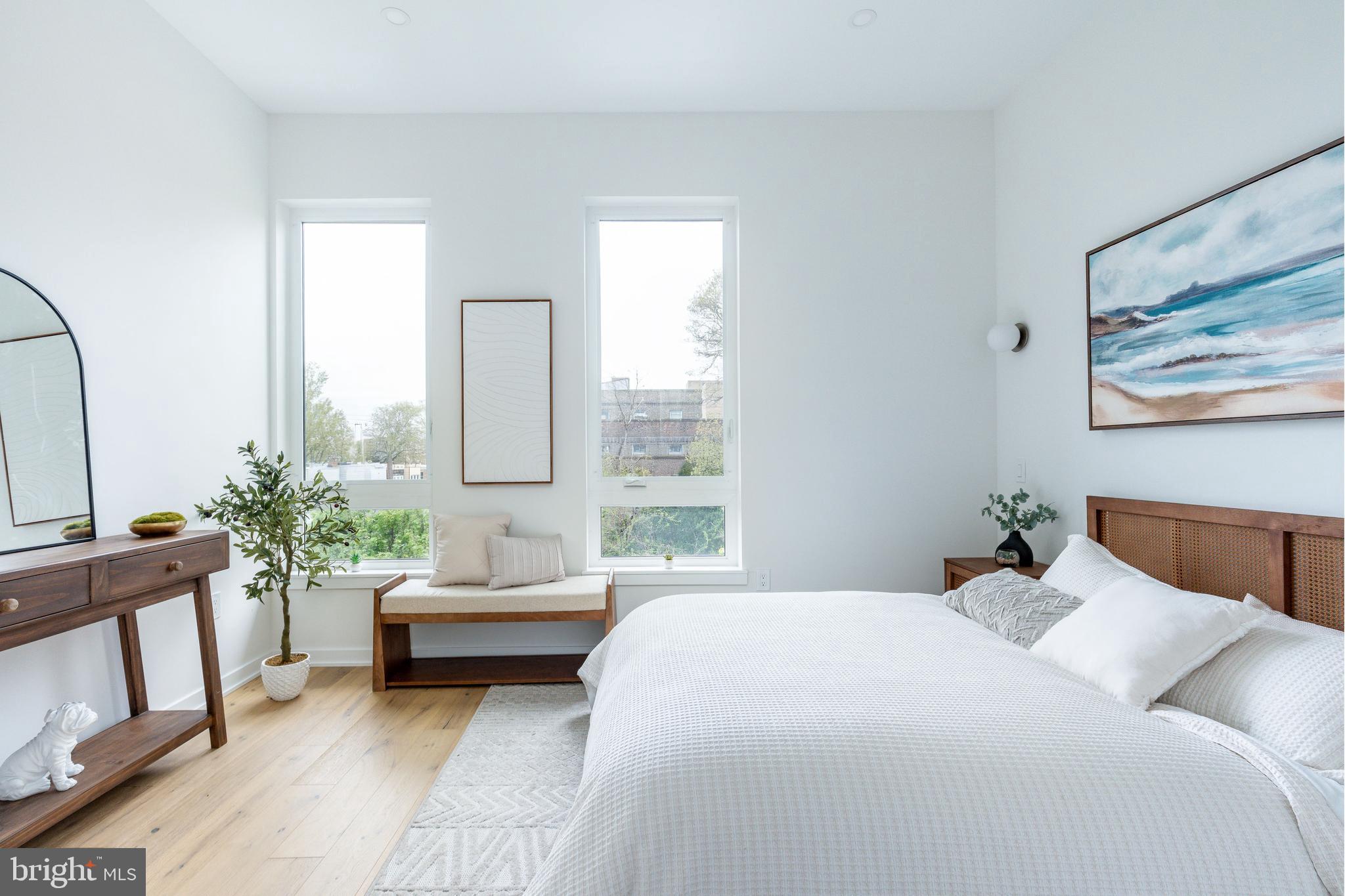 903 Corinthian Ave #C