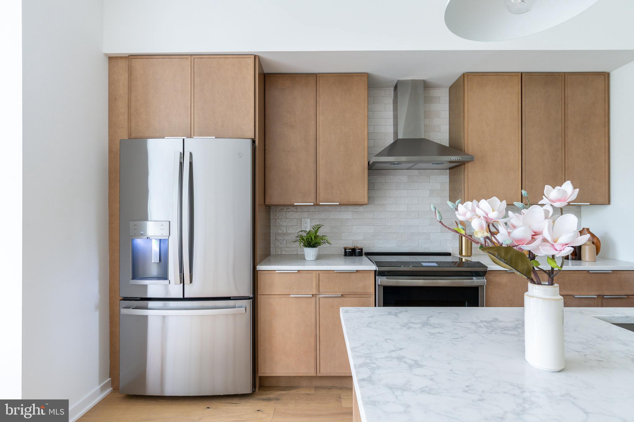 903 Corinthian Ave #C