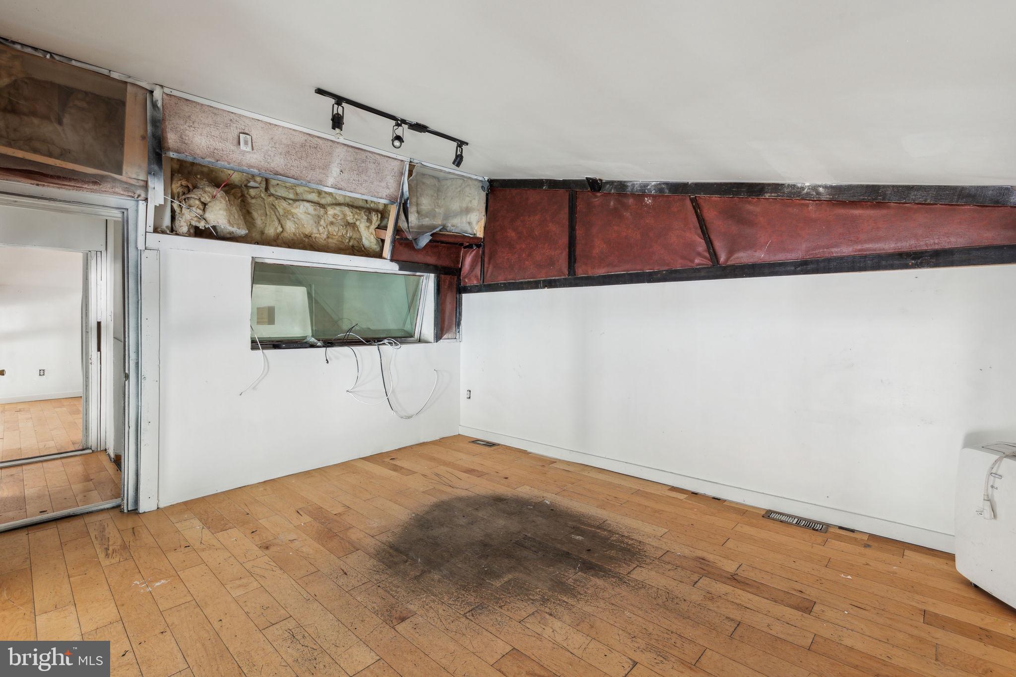 3475 Collins St #108