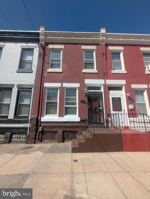 933 W SUSQUEHANNA AVE
