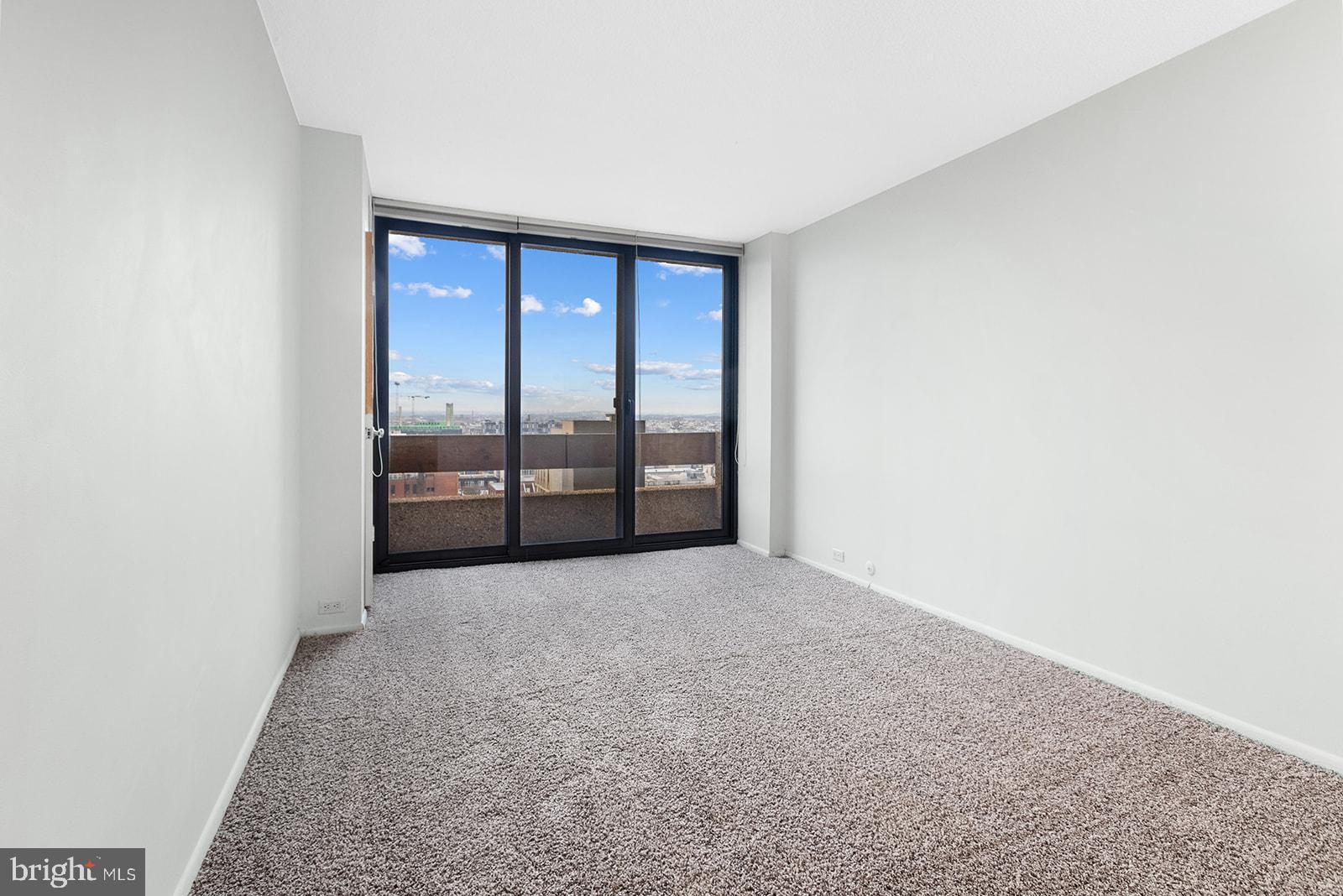 1326 SPRUCE ST #1702