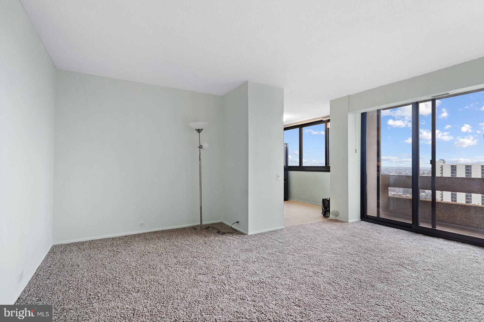 1326 SPRUCE ST #1702