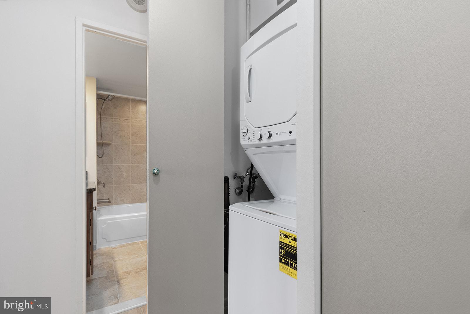 1326 SPRUCE ST #1702