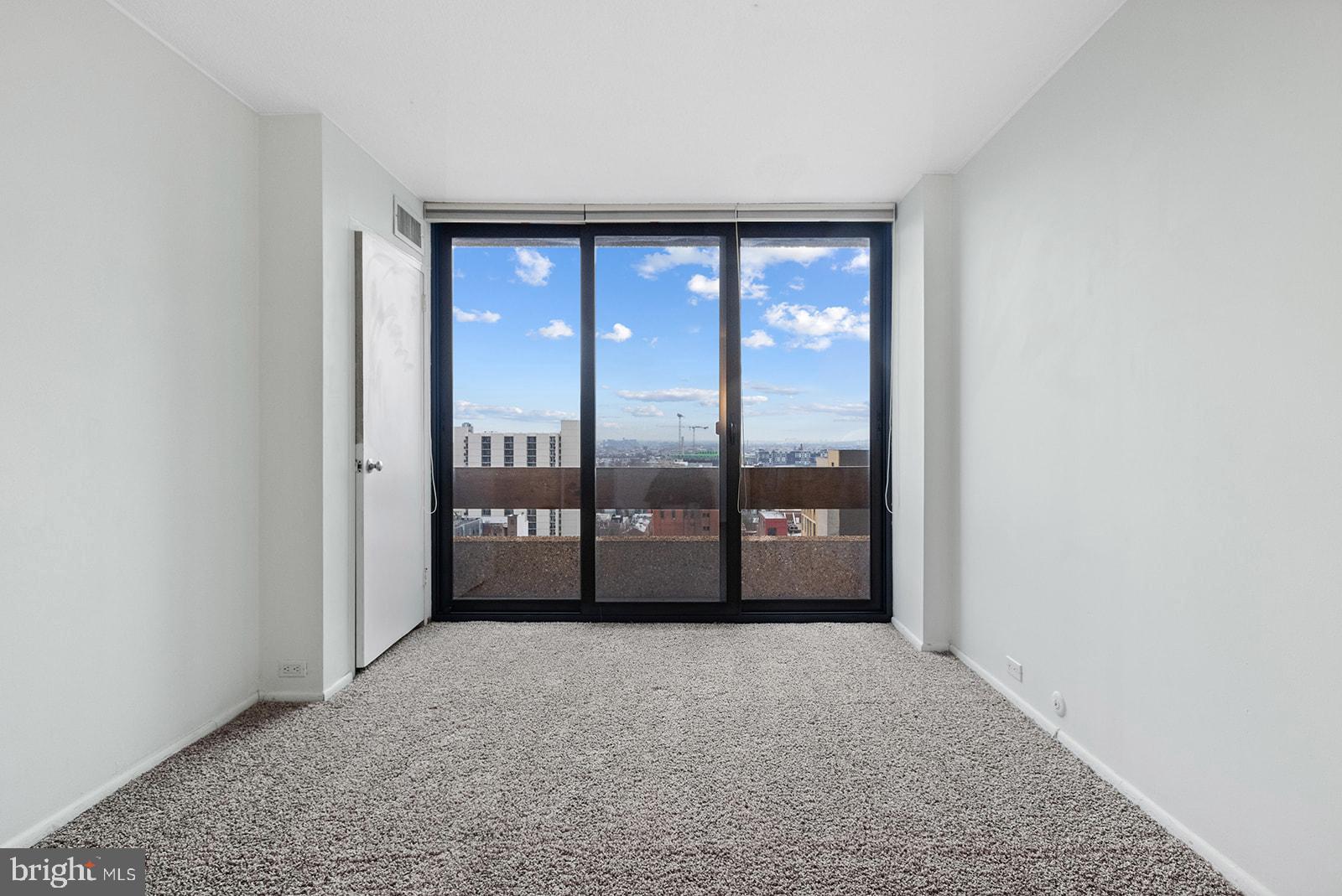 1326 SPRUCE ST #1702