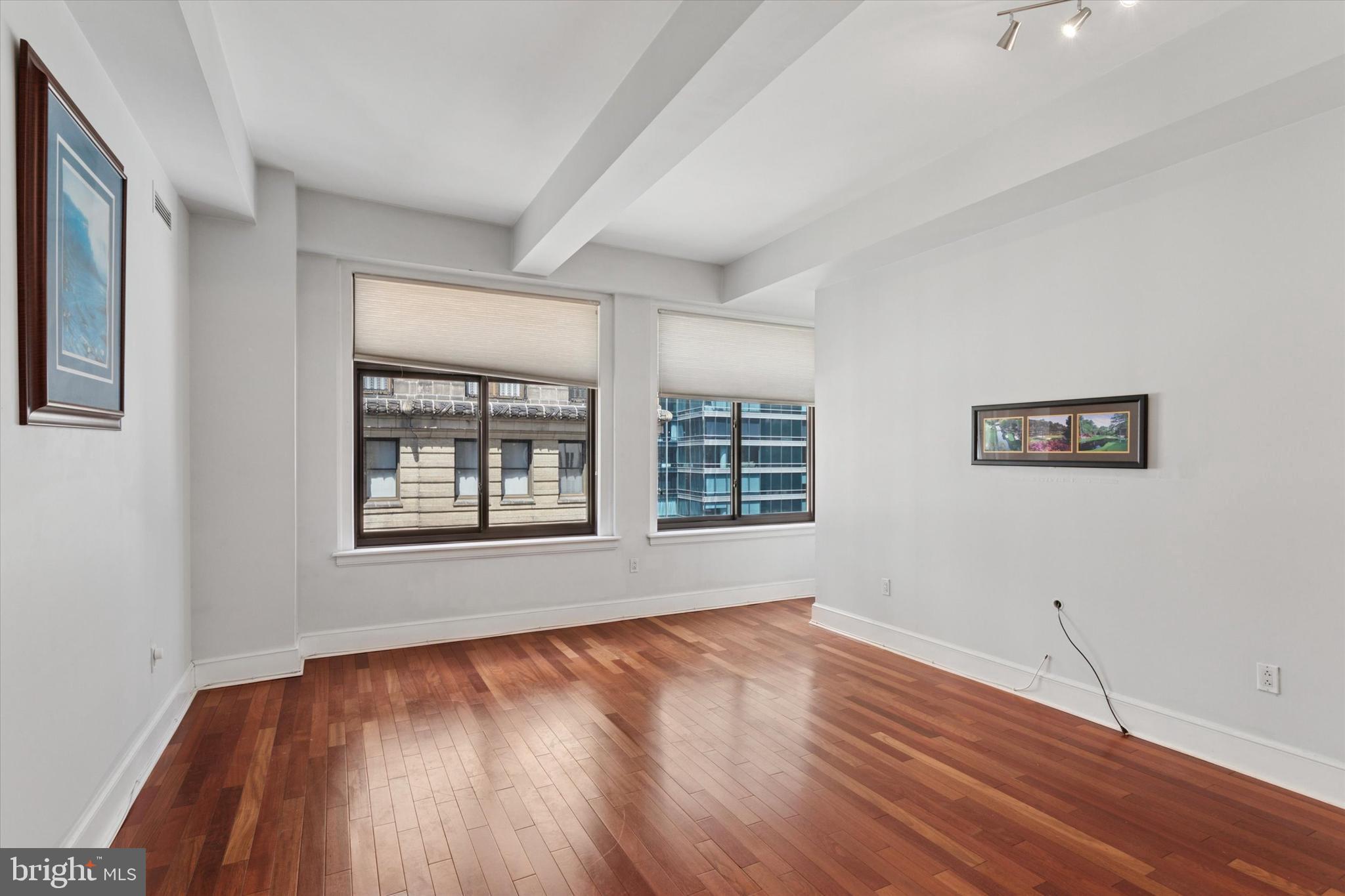 1500 Chestnut St #14g