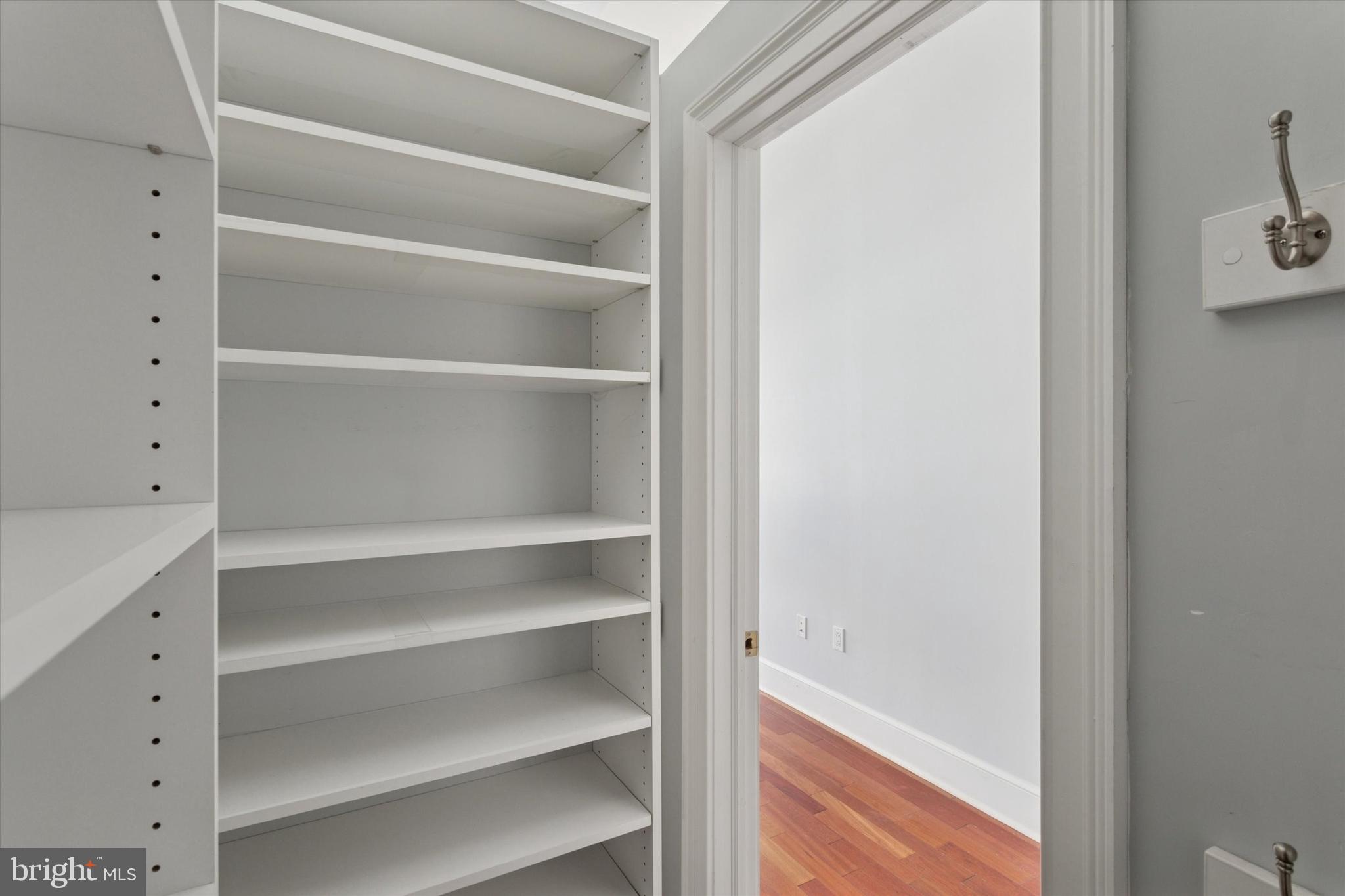 1500 Chestnut St #14g