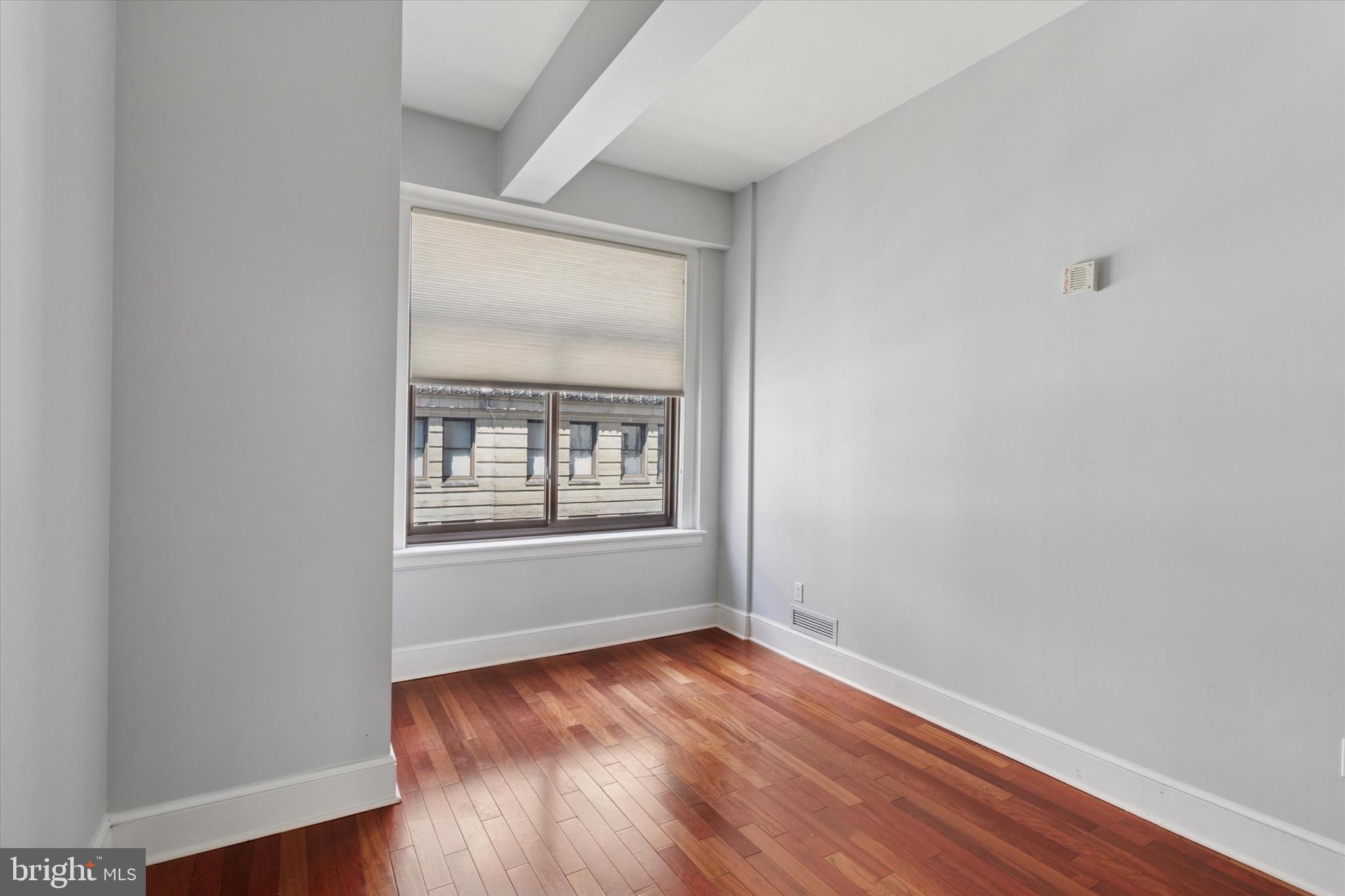 1500 Chestnut St #14g