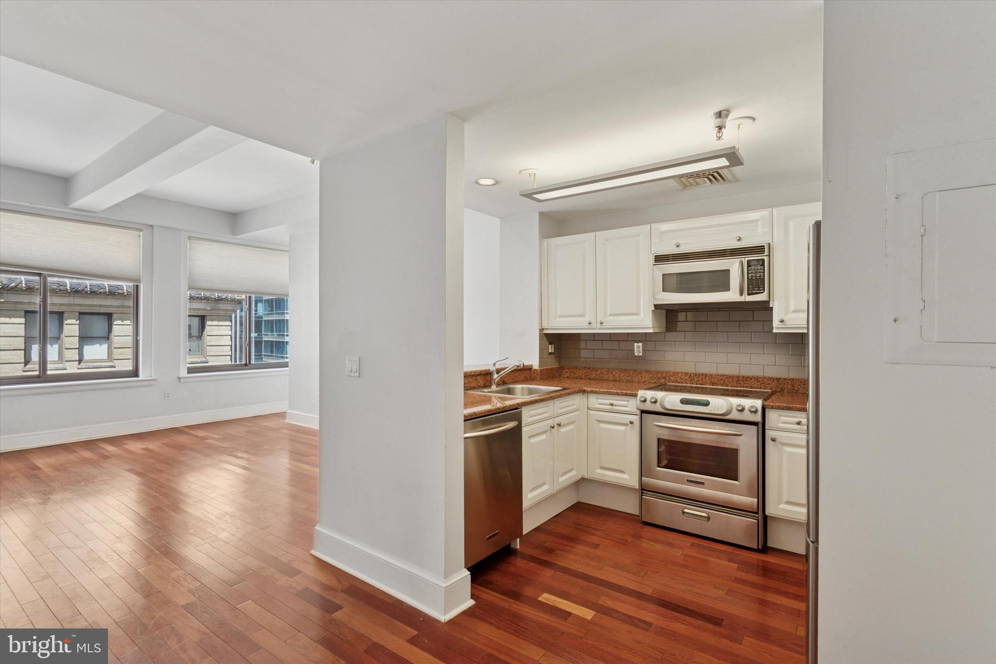 1500 Chestnut St #14g