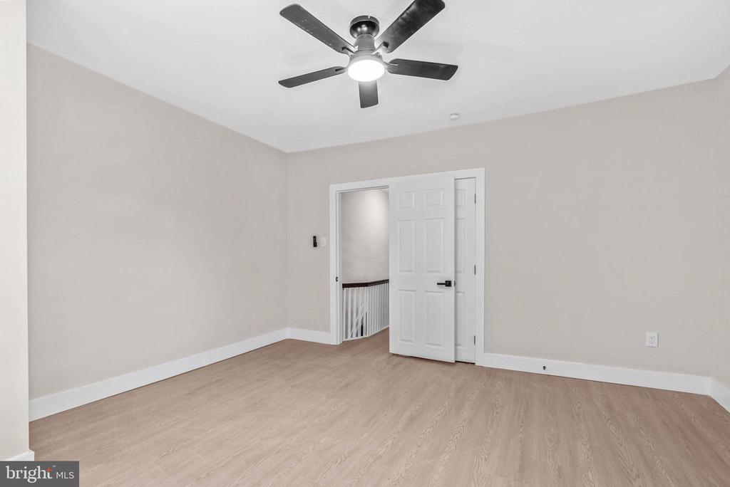 6385 CHEW AVE
