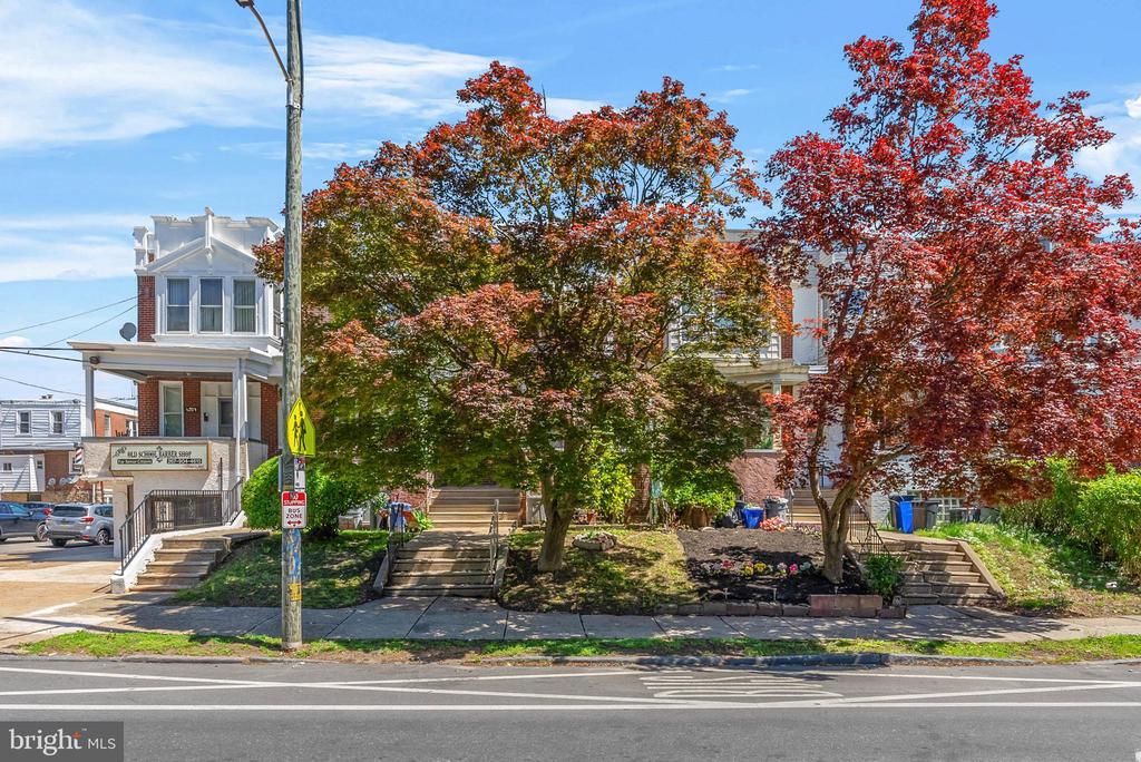 6385 CHEW AVE