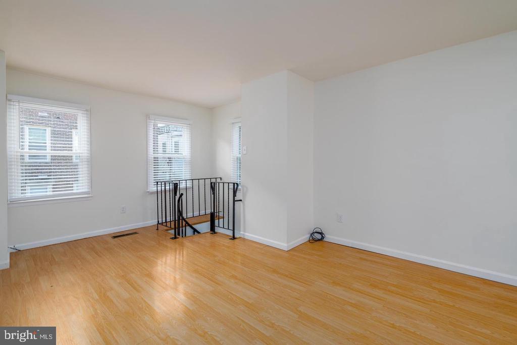 830 S HOWARD ST #1