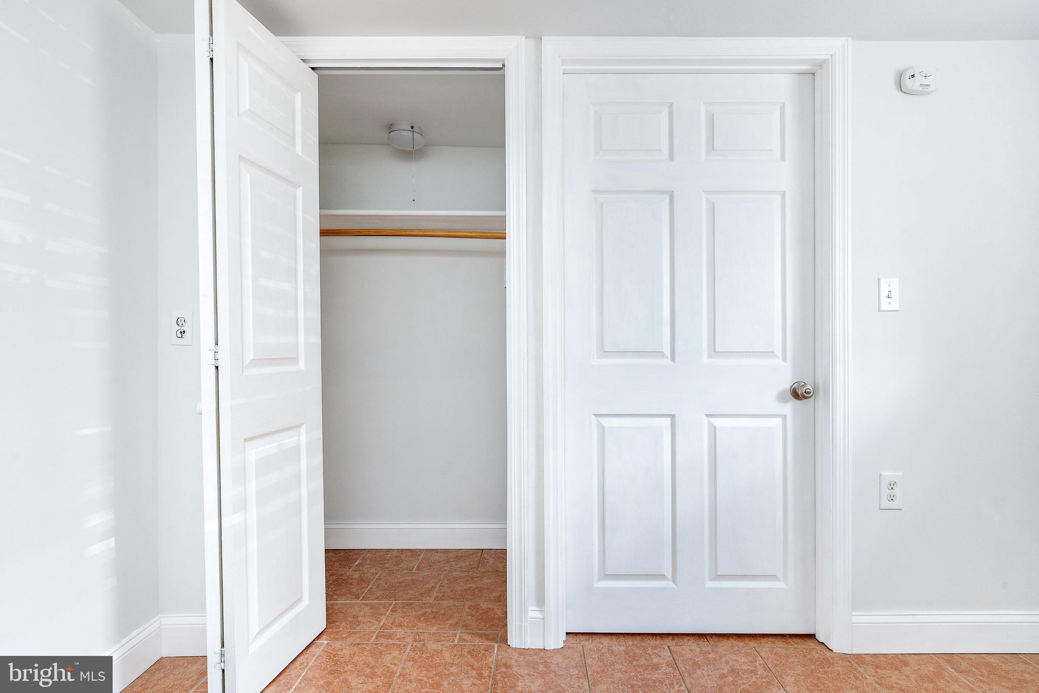 1617 PACKER AVE #LOWER