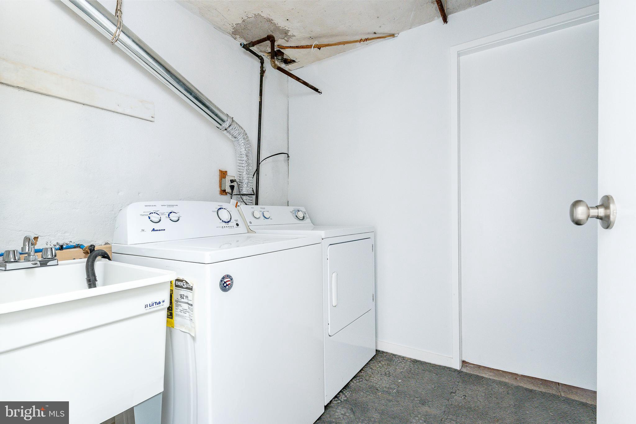 1617 PACKER AVE #LOWER