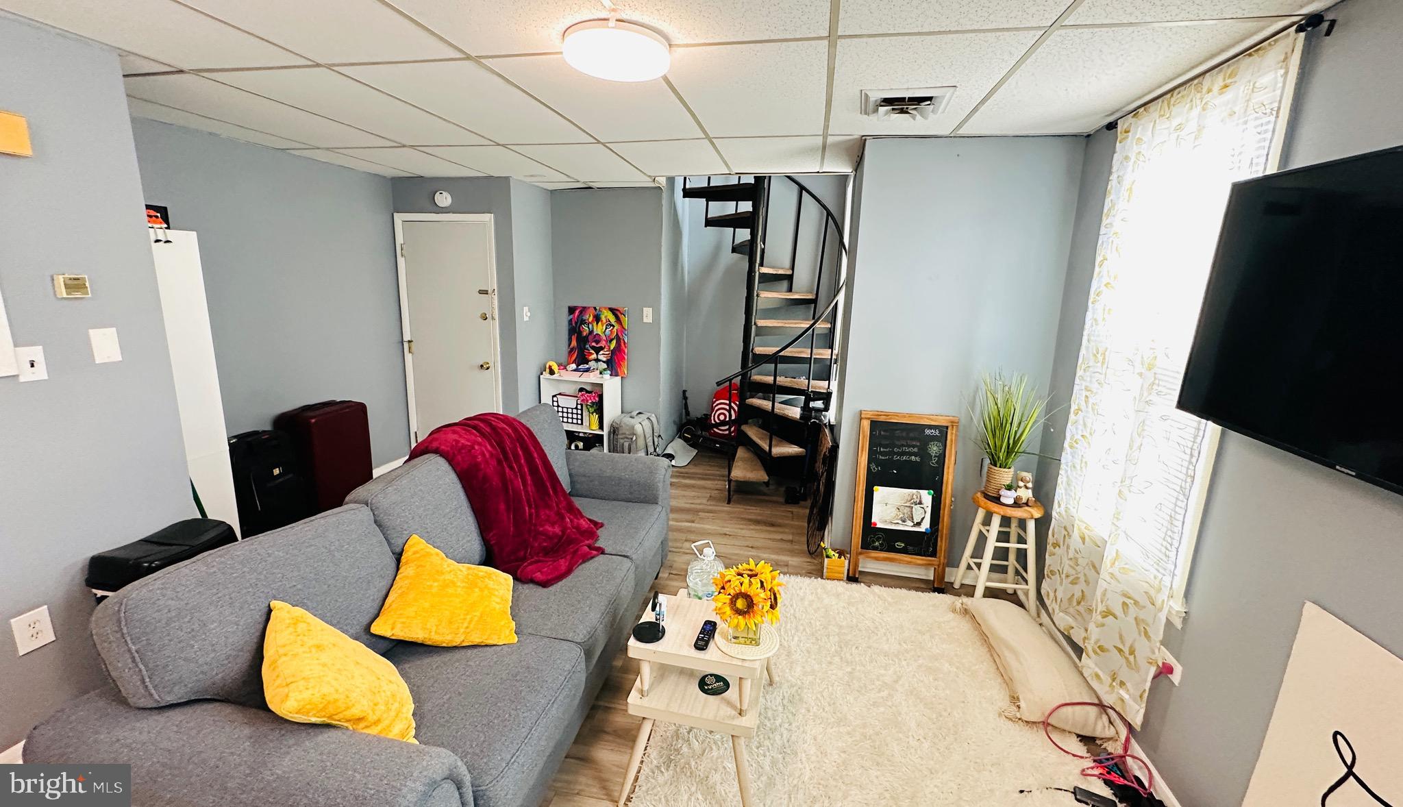 820 SOUTH DARIEN STREET #2