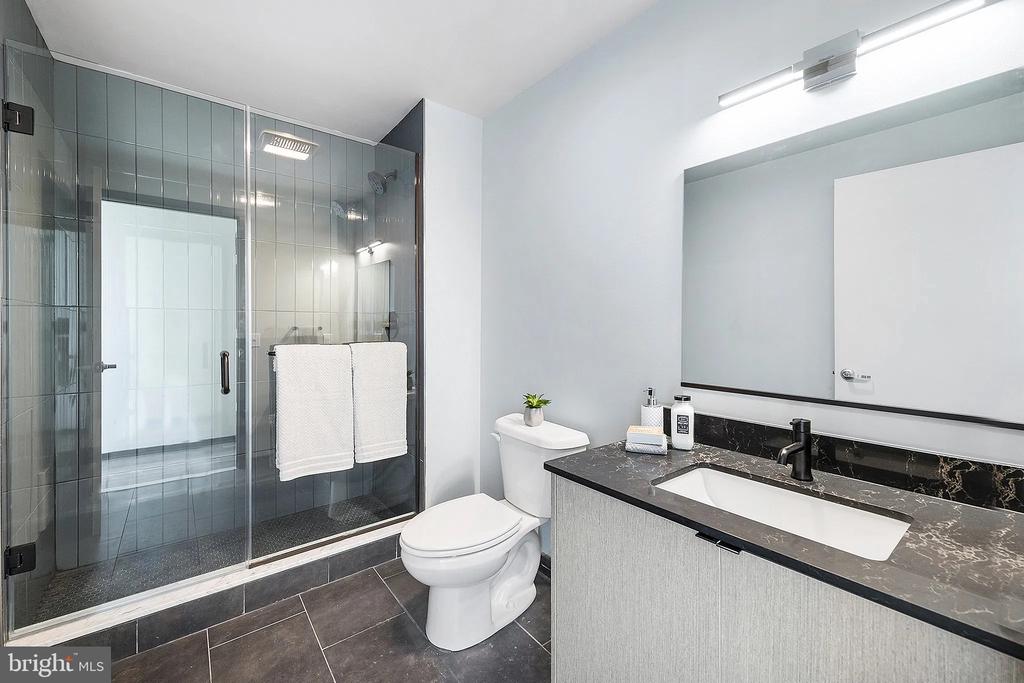 1600 W GIRARD AVE #1B-404