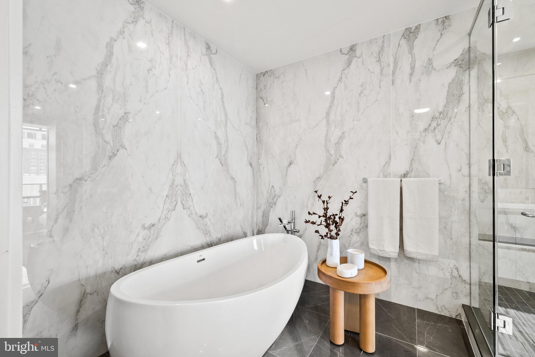 1911 Walnut St #2804