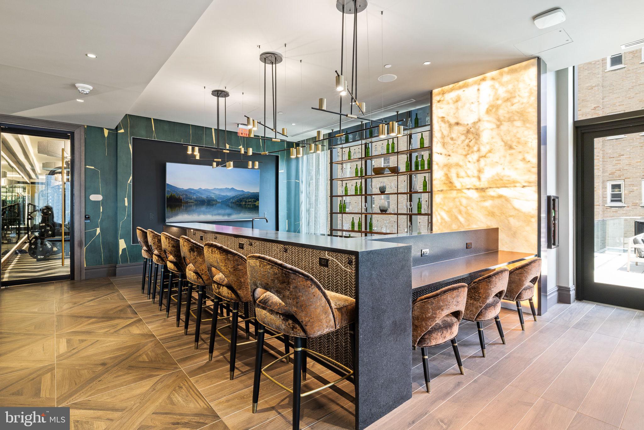 1911 Walnut St #2804