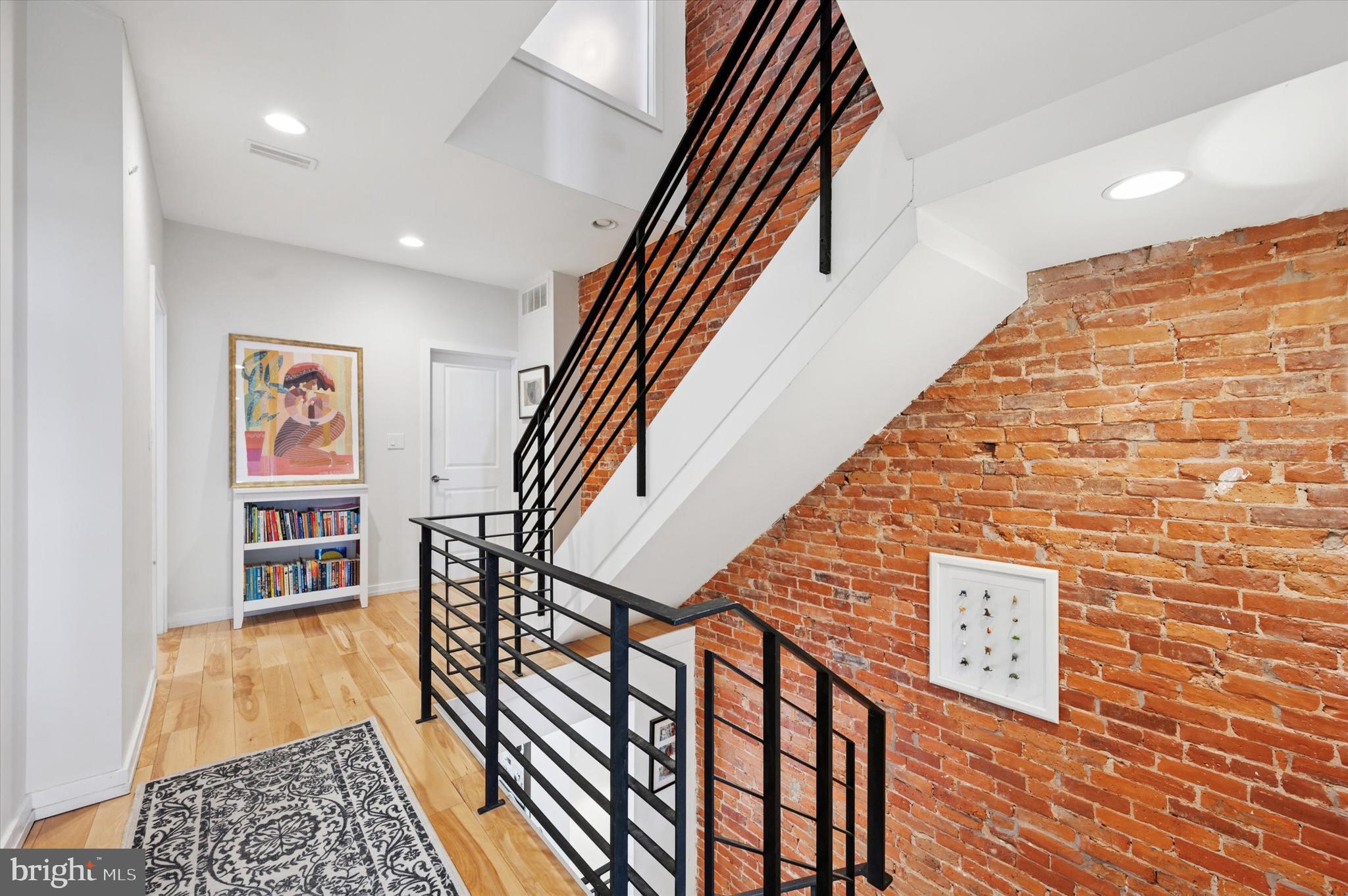 810 S 49th St