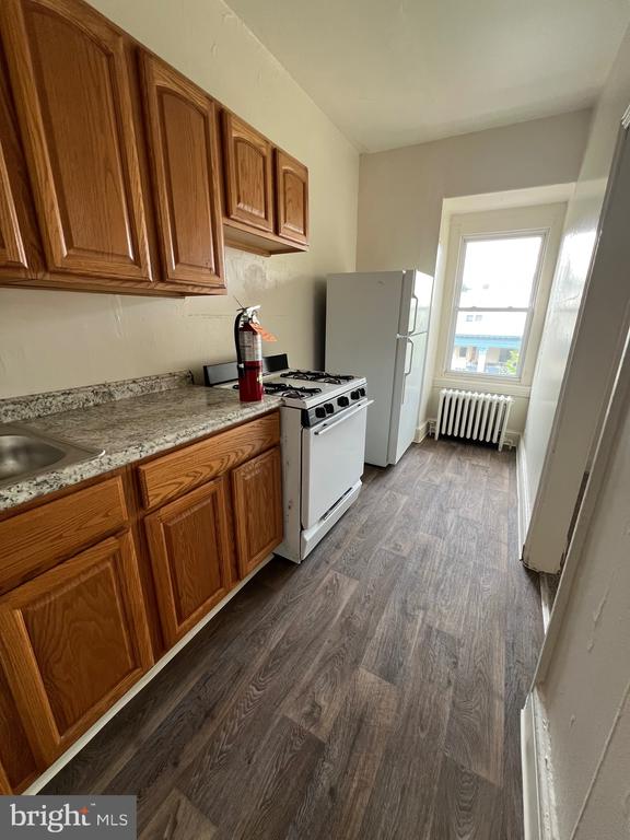 3410 RACE ST #3F