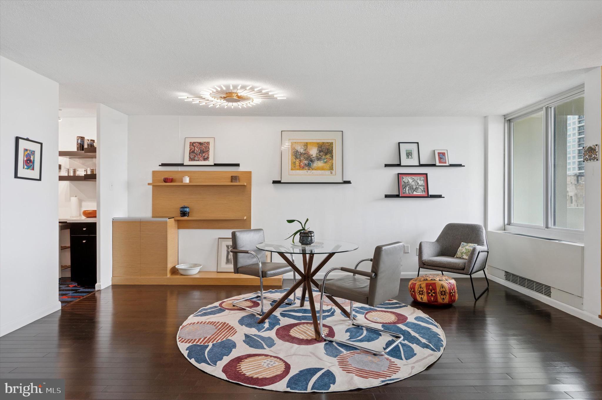 604-36 S Washington Sq #2206-2208