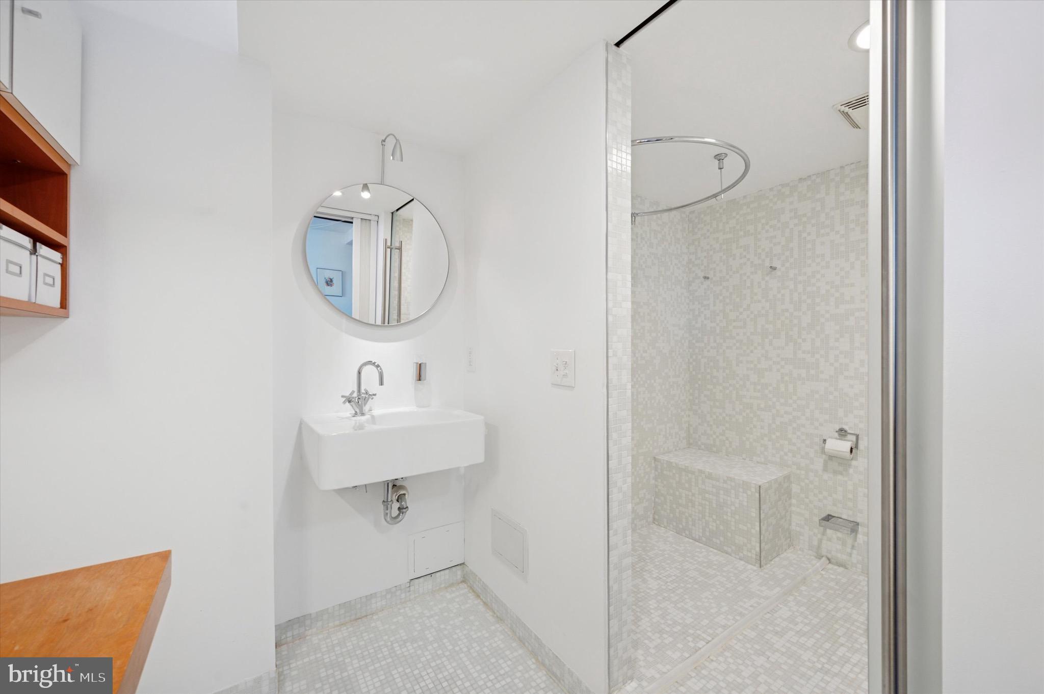 604-36 S Washington Sq #2206-2208