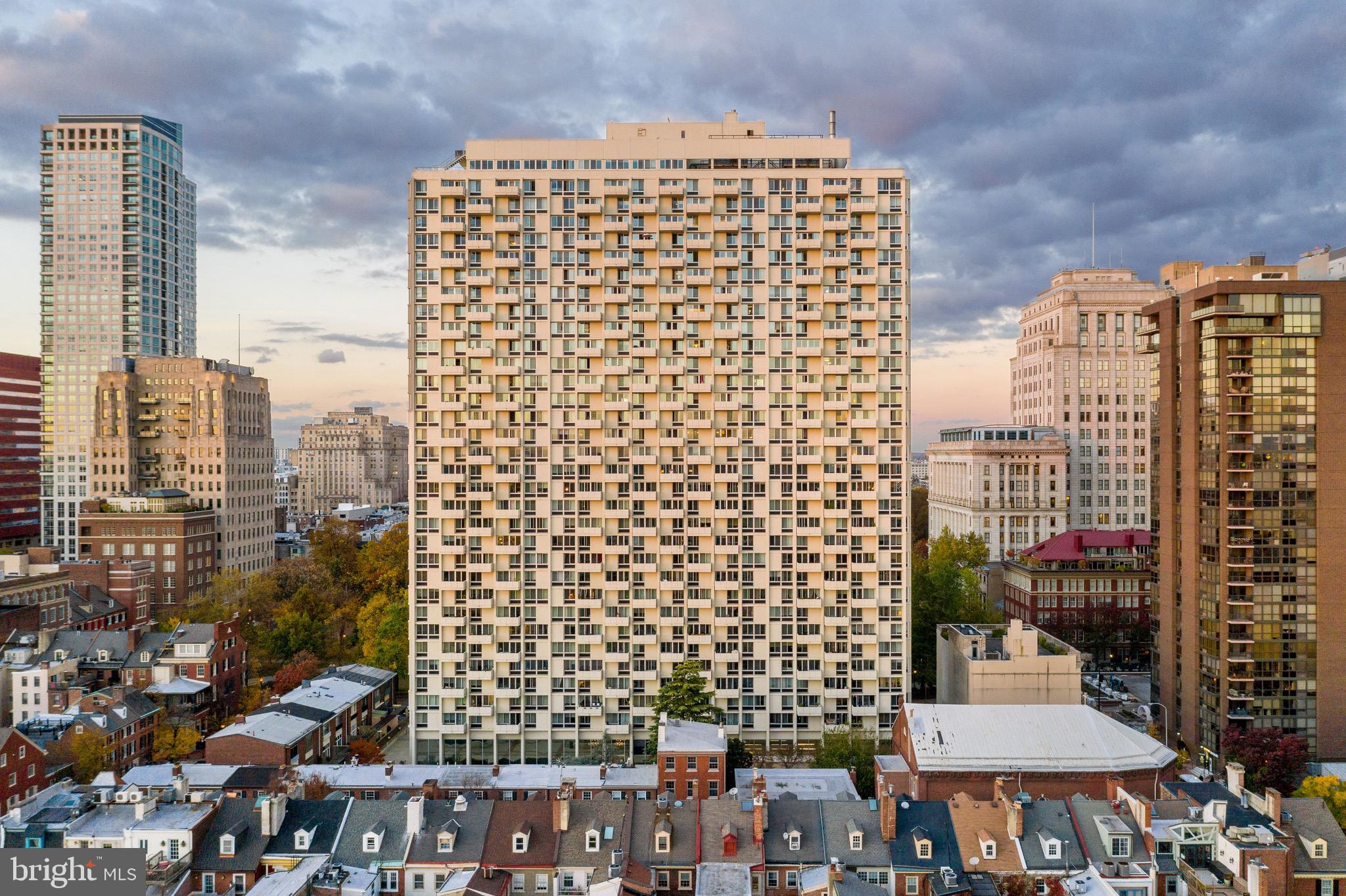 604-36 S Washington Sq #2206-2208