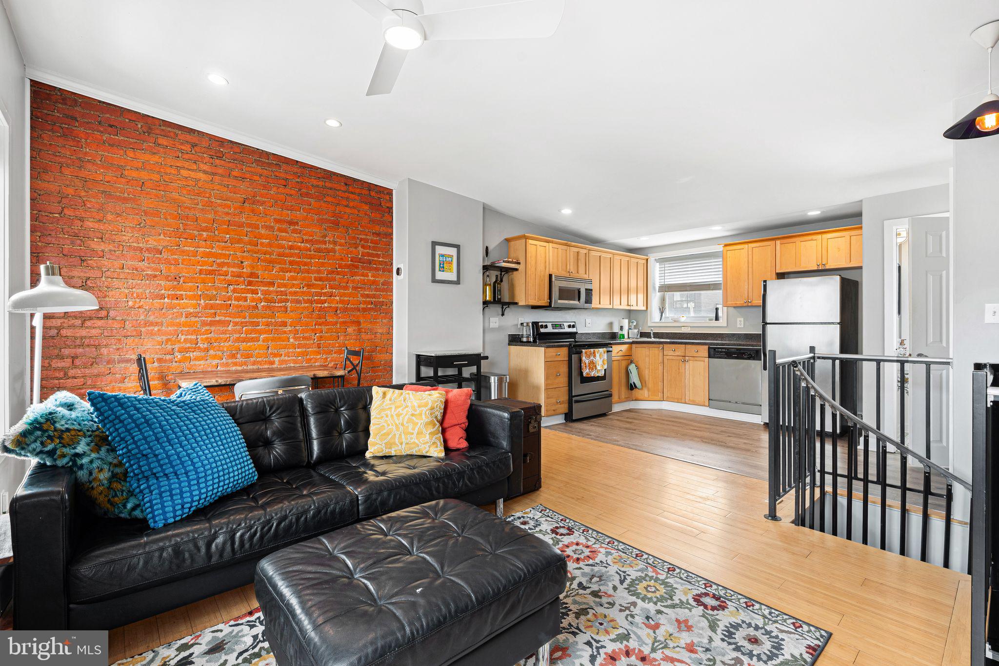 1516 Catharine St #3