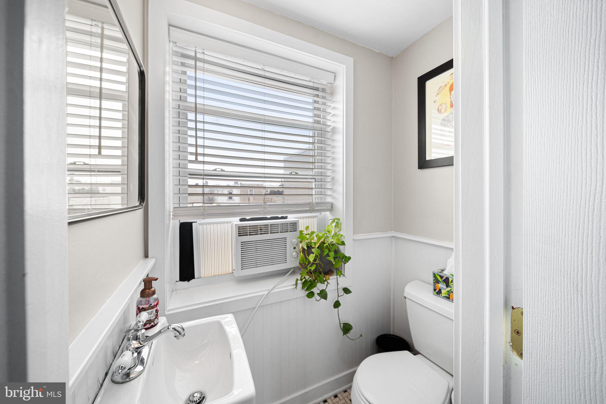 1516 Catharine St #3