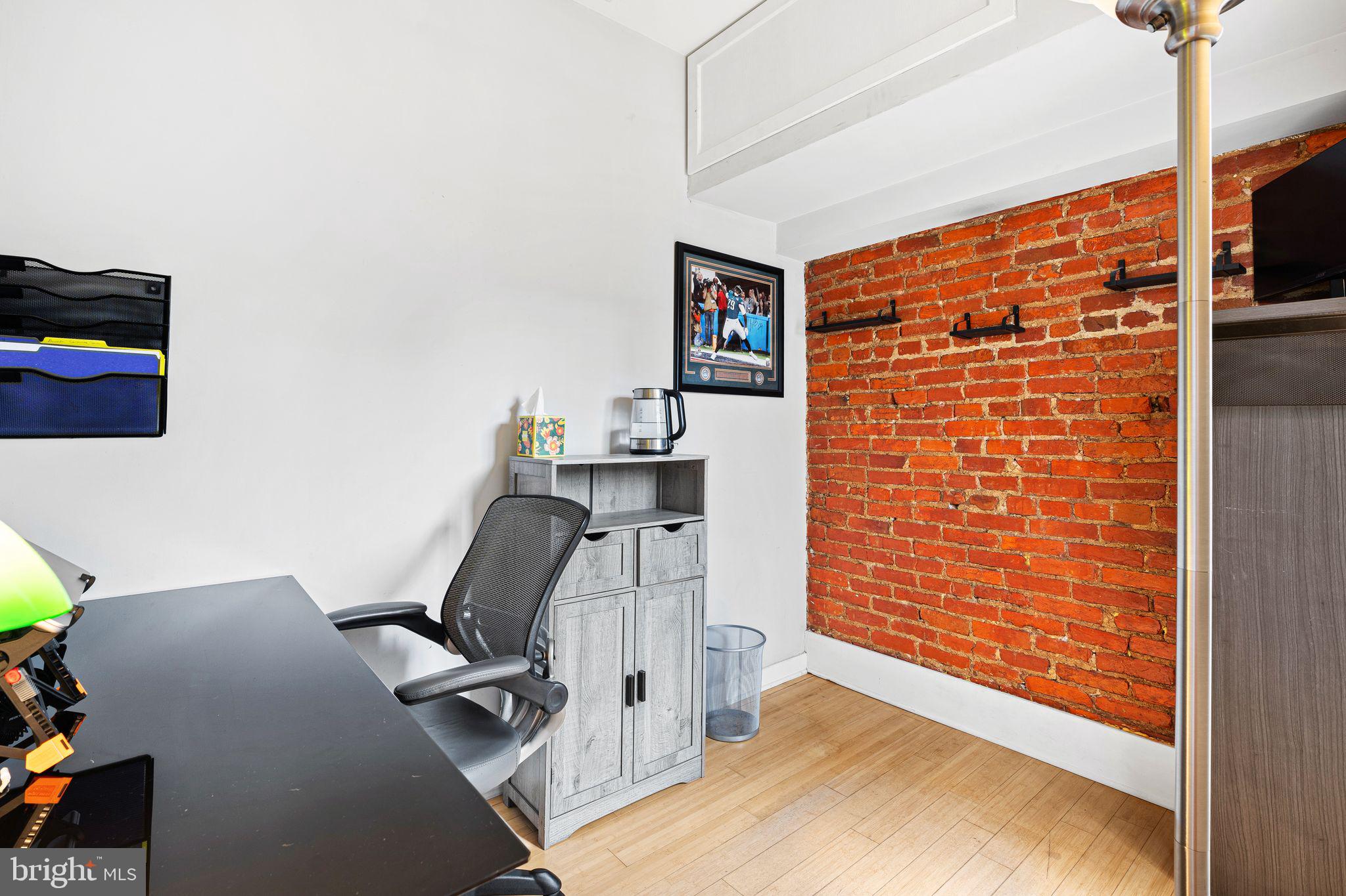 1516 Catharine St #3