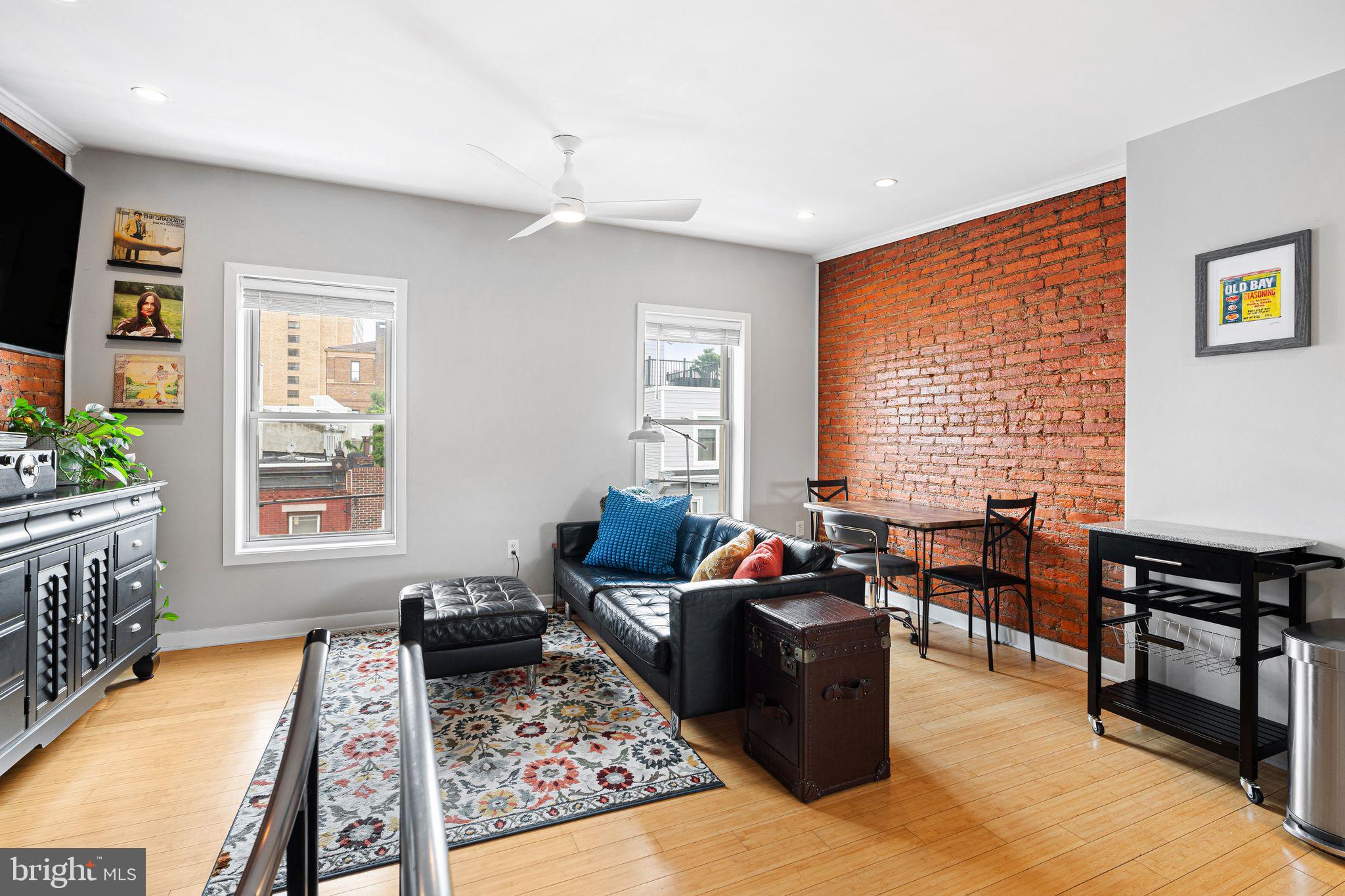 1516 Catharine St #3