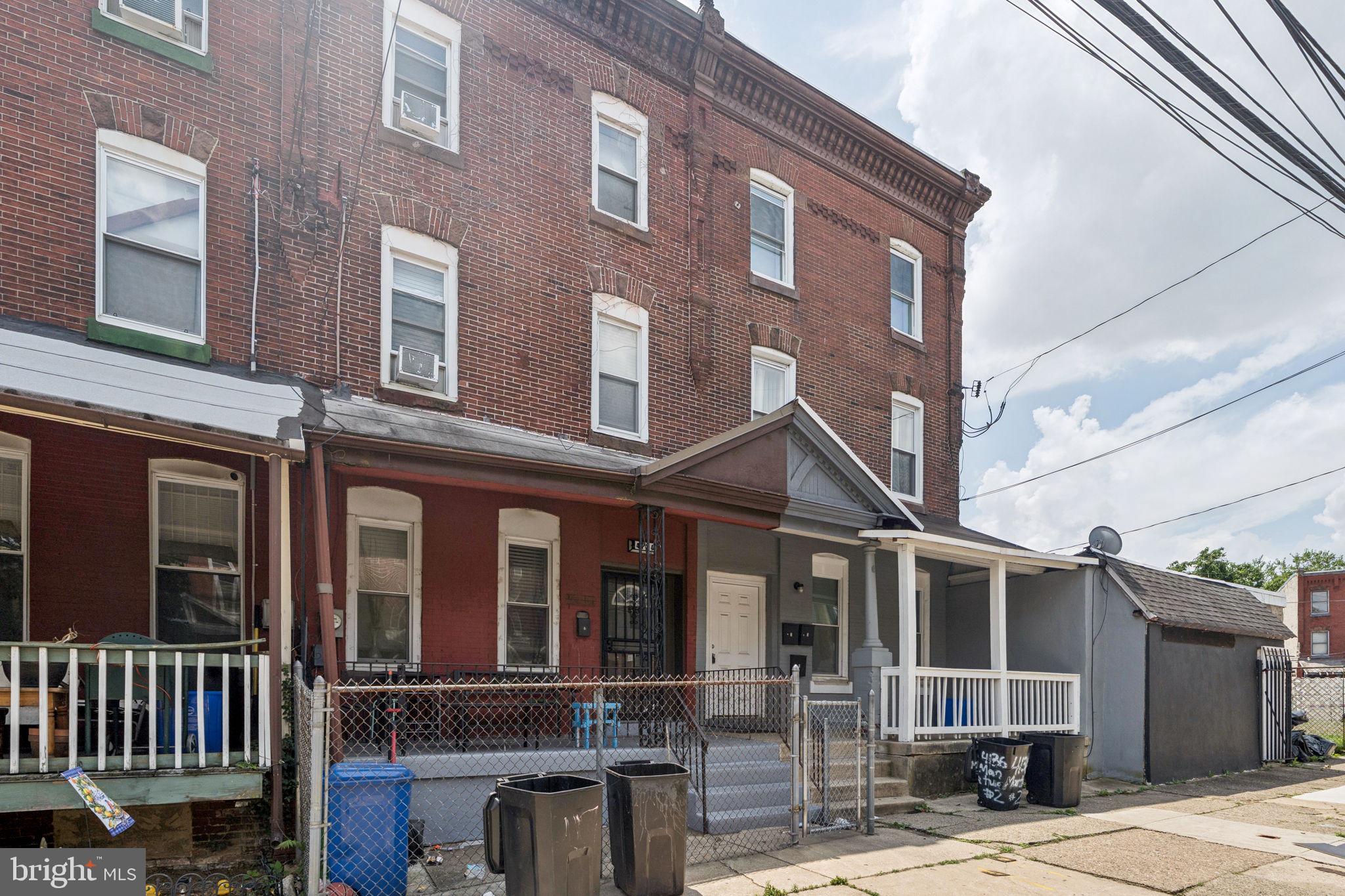 4136 Mantua Ave