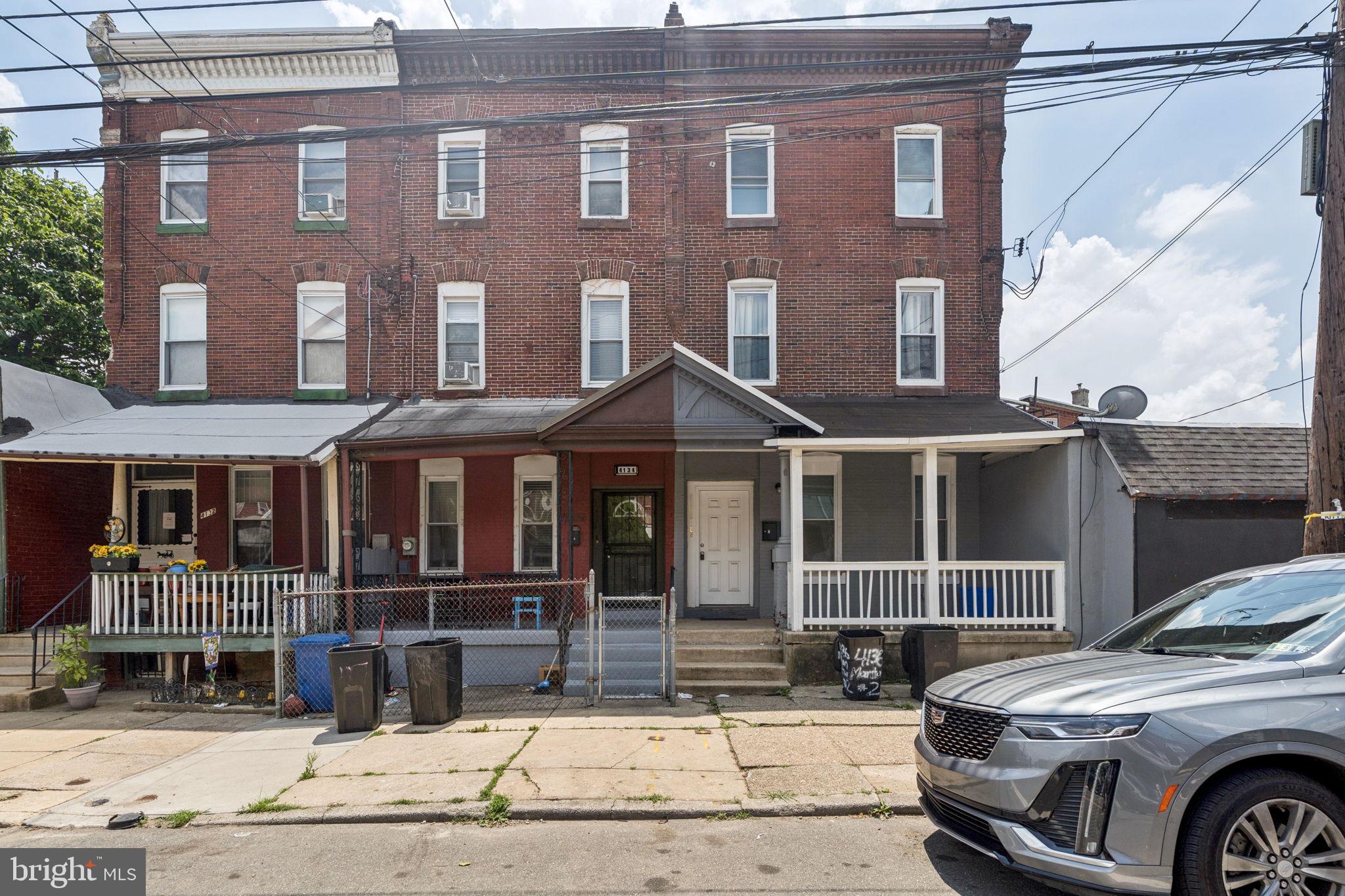 4136 Mantua Ave